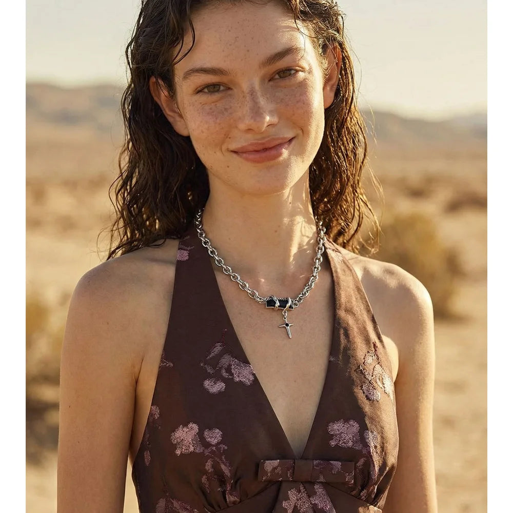 Crystal natural stone cross necklace in gold-plated stainless steel with natural stone and crystal.