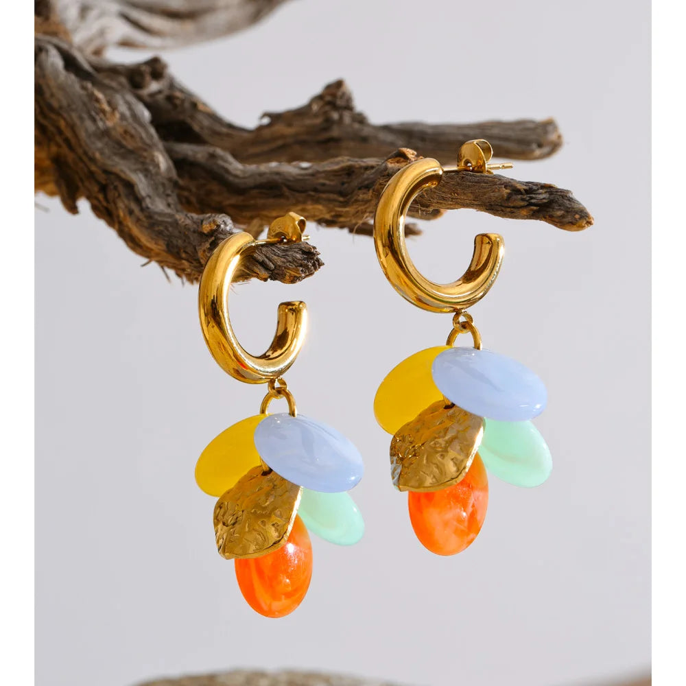 Resin acrylic multi-color earrings in gold-plated stainless steel with resin and acrylic.