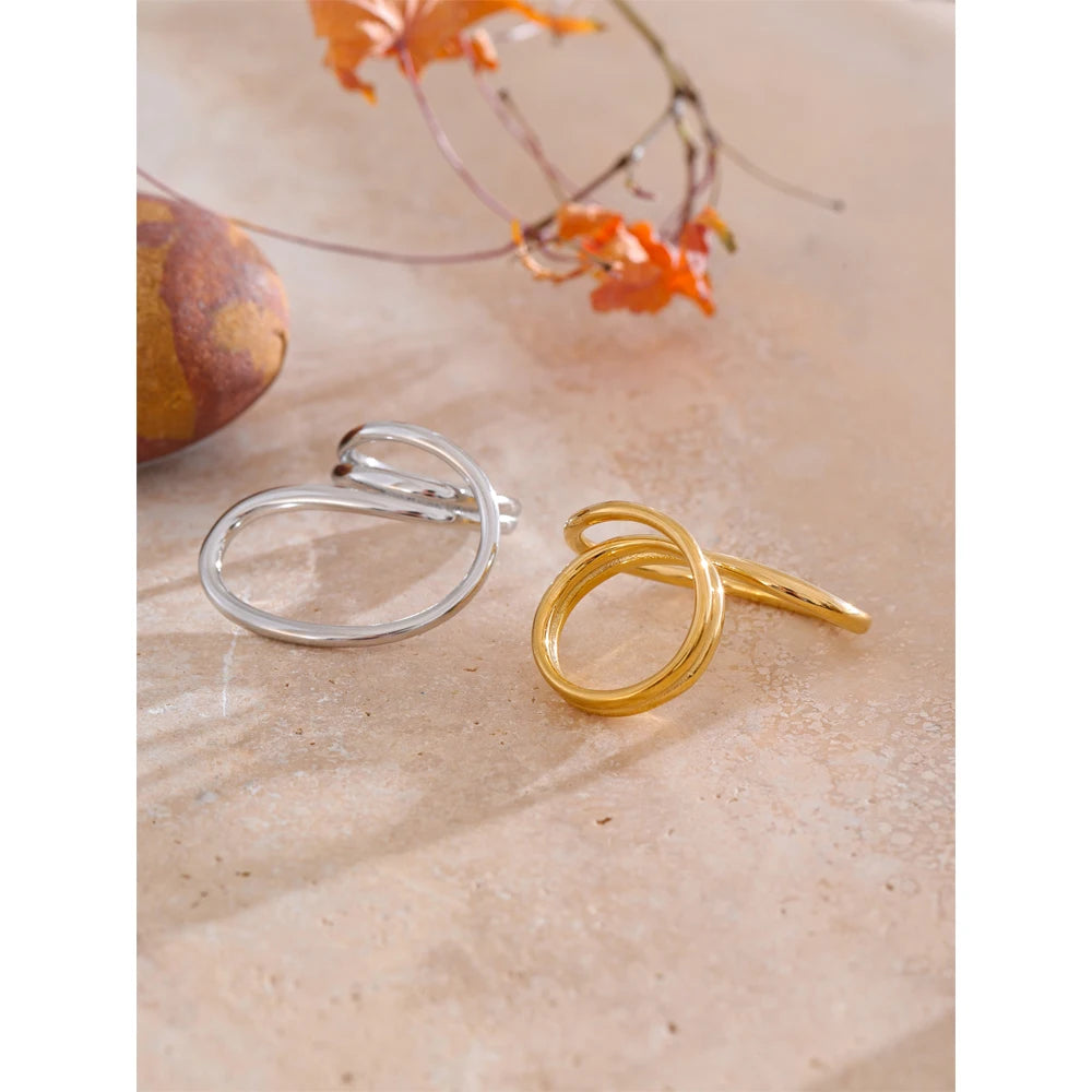 Geometric ring in 18K gold-plated stainless steel.