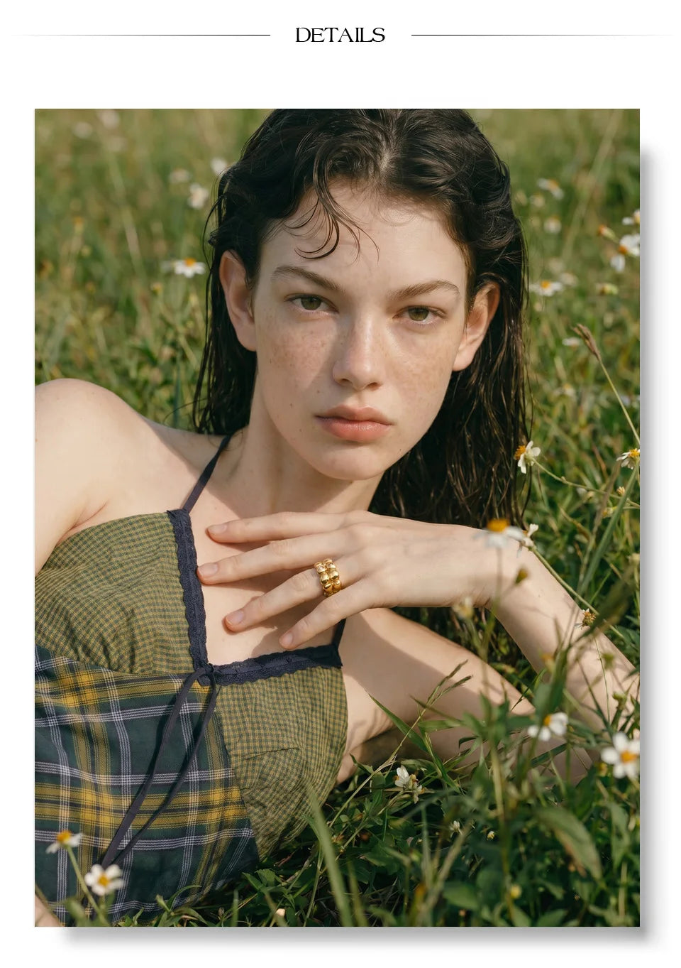 Cubic zirconia geometric ring in 18K gold-plated stainless steel with cubic zirconia.