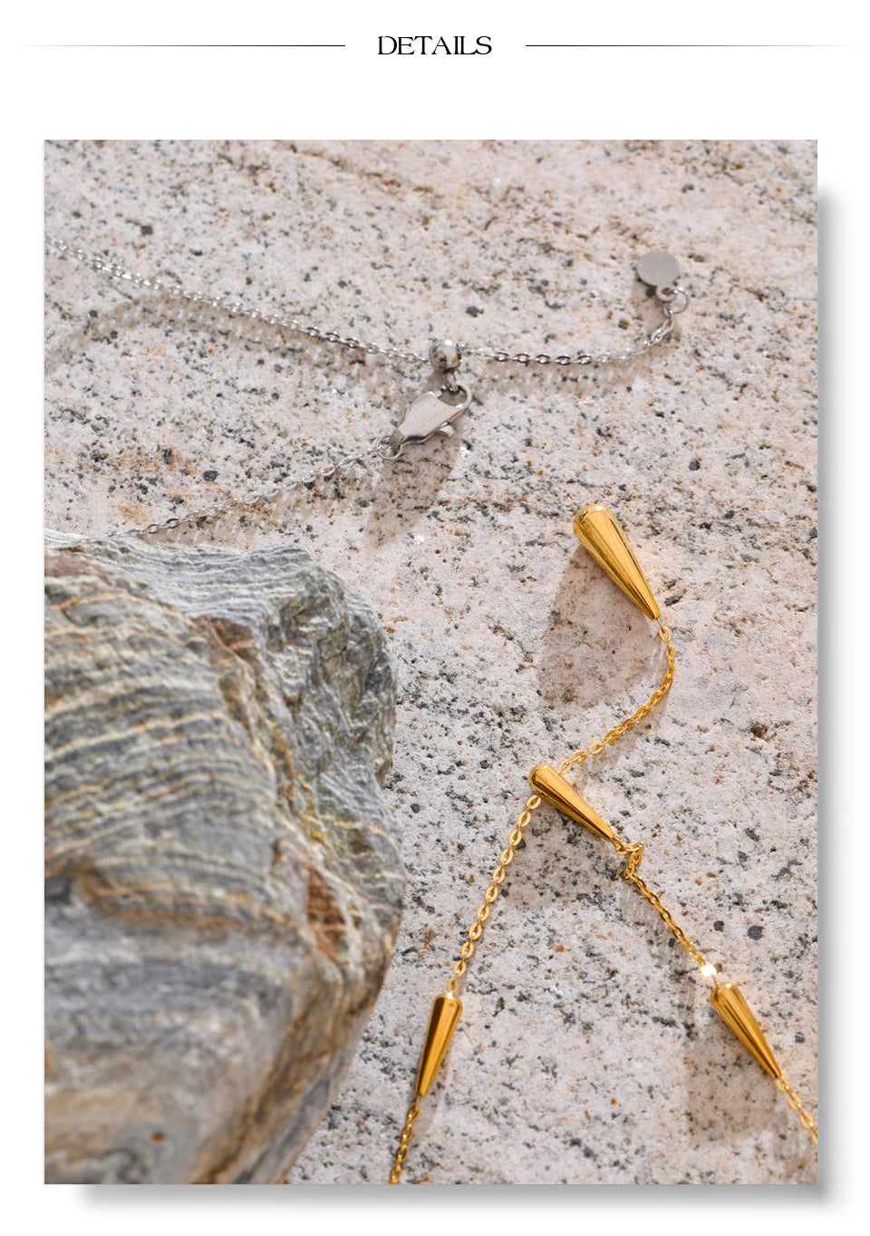 Geometric necklace in gold-plated stainless steel.