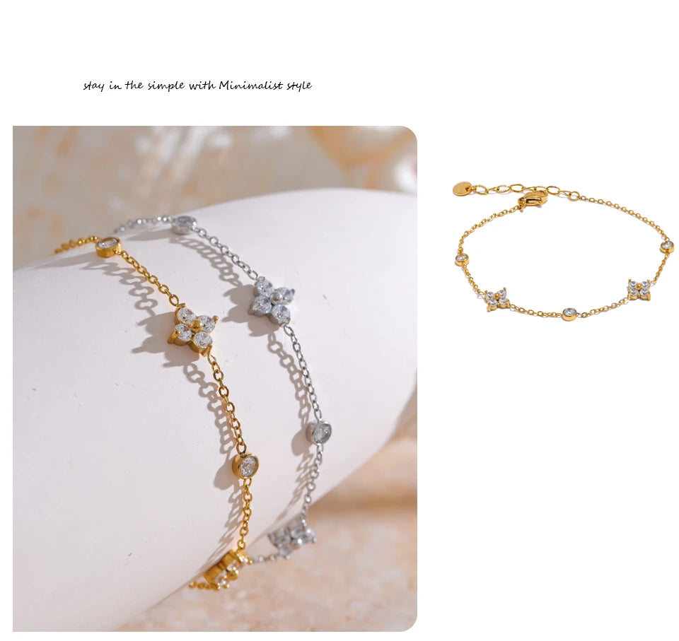 Cubic zirconia flower geometric necklace in gold-plated stainless steel with cubic zirconia.