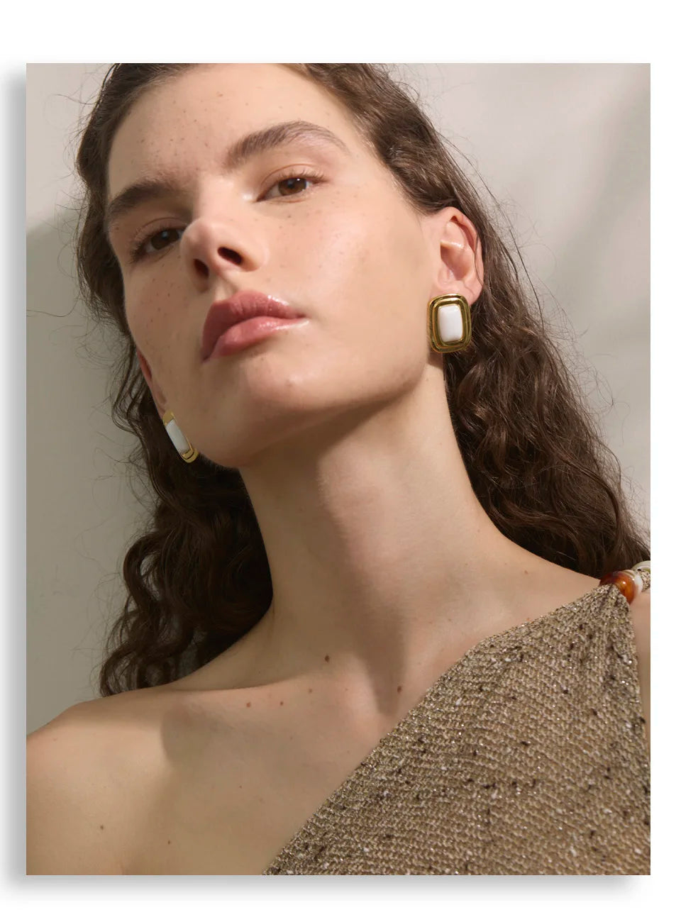 Black Natural Stone Geometric Earrings — Gold-Plated Stainless Steel with Natural Stone · PS1596