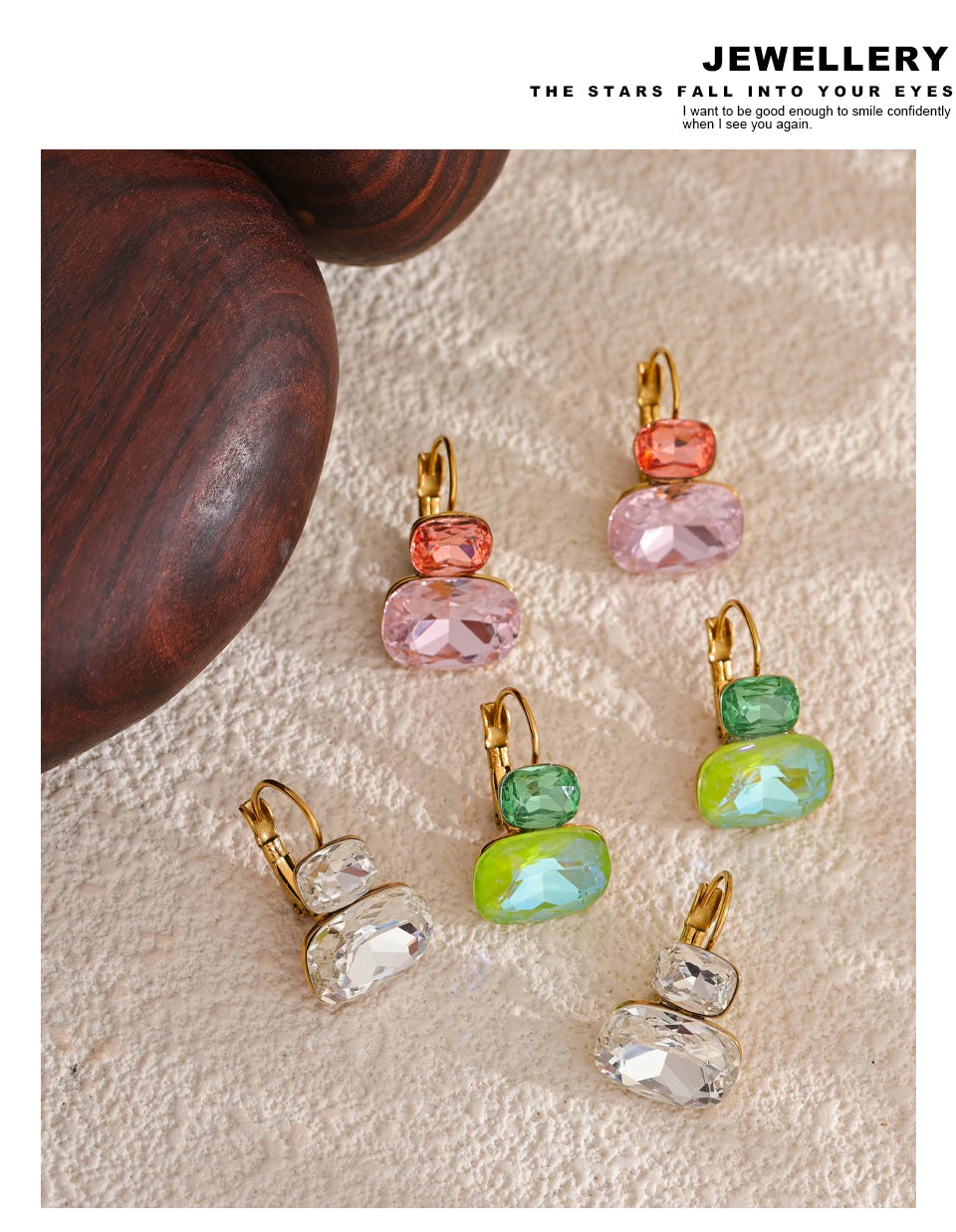 Cubic zirconia geometric earrings in gold-plated stainless steel with cubic zirconia.