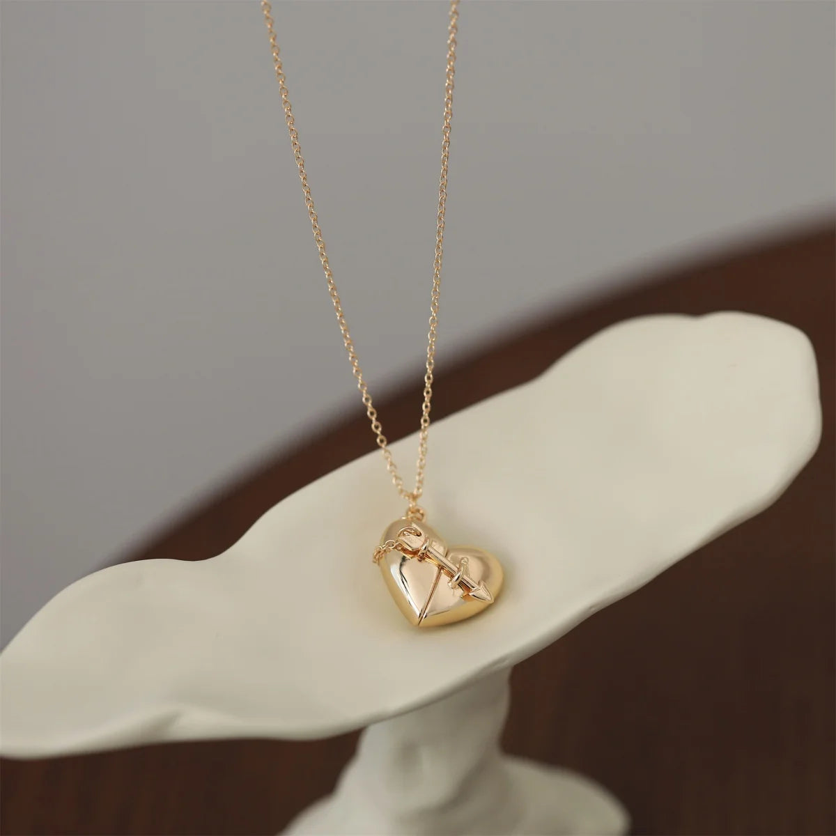 Valentine's Day Design Love Box Opening and Closing Peach Heart Pendant Necklace, Copper, Plated True Gold Color Preserving