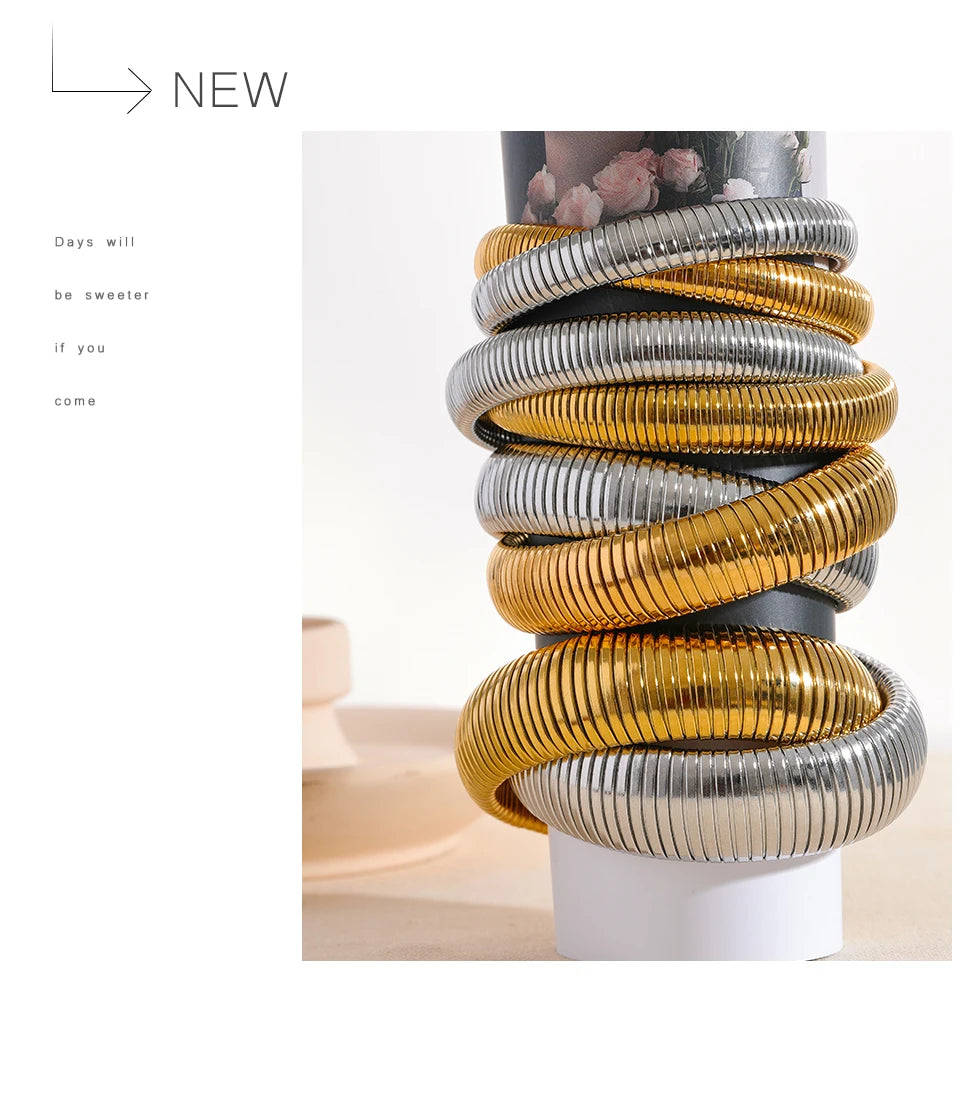 Geometric Bracelet — Gold-Plated Stainless Steel · PS1829