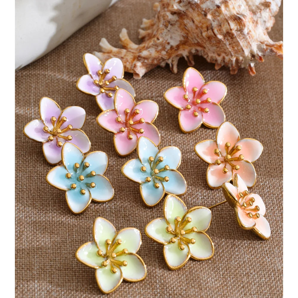 Enamel flower multi-color earrings in gold-plated stainless steel with enamel.
