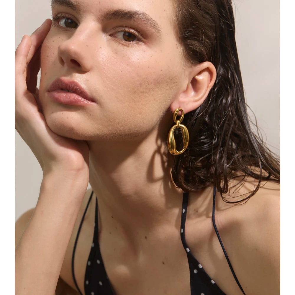Geometric Earrings — 18K Gold-Plated Stainless Steel · PS1738