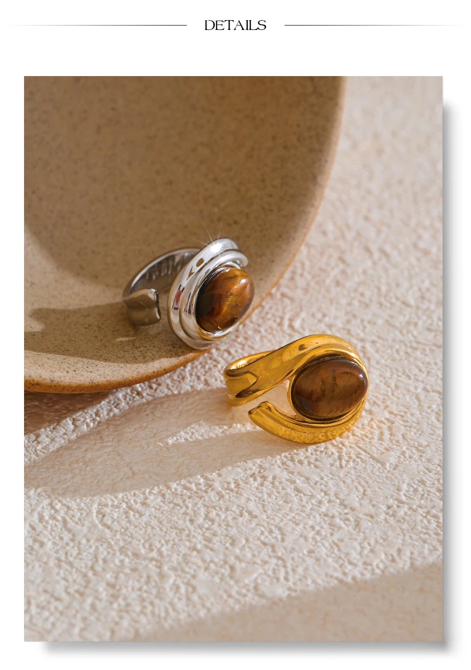 Natural stone geometric ring in gold-plated stainless steel with natural stone.