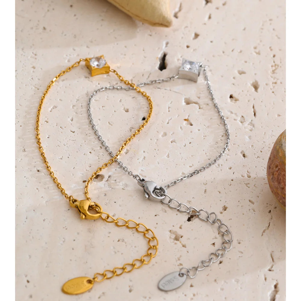 Cubic Zirconia Star Geometric Bracelet — Gold-Plated Stainless Steel with Cubic Zirconia · PS1229