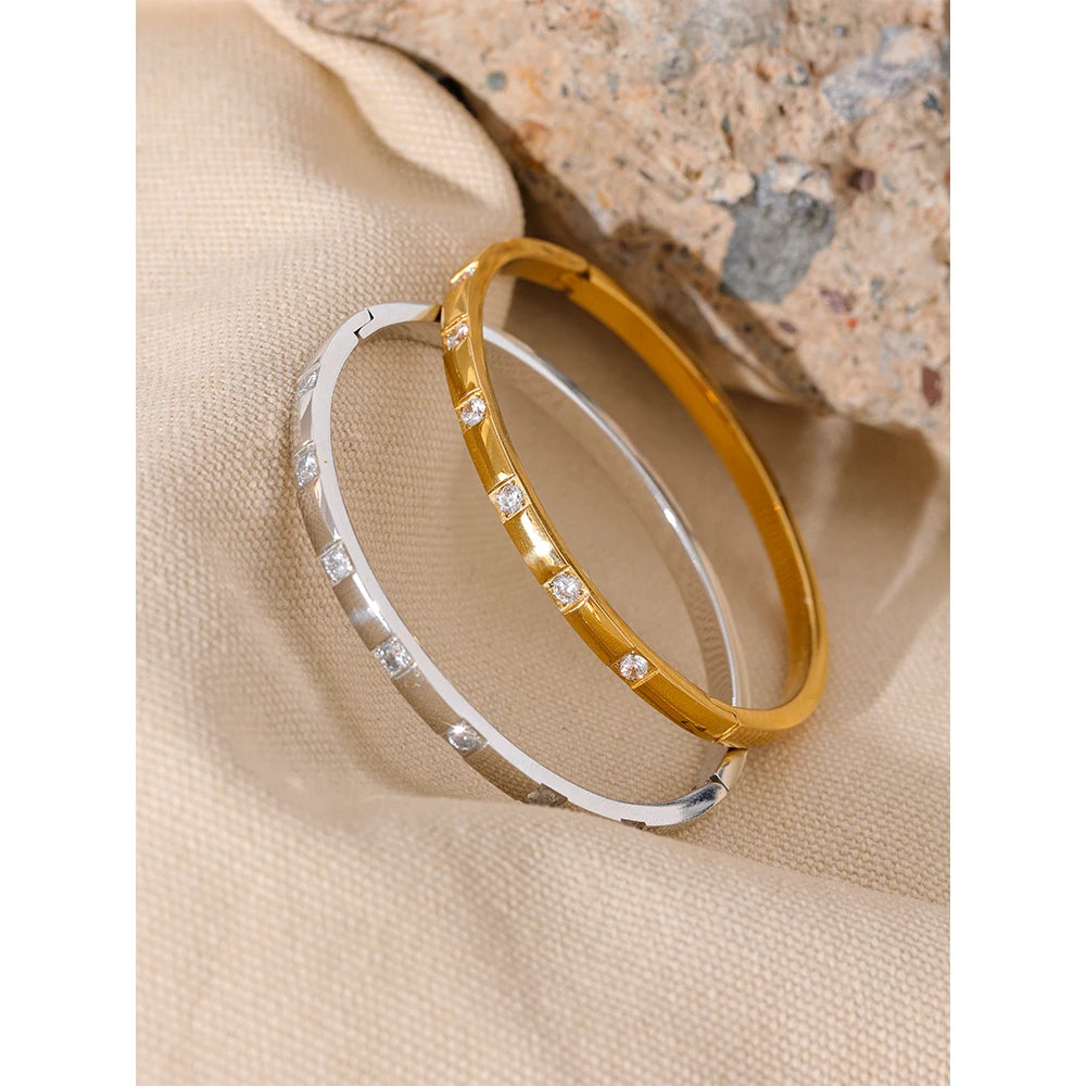 Cubic Zirconia Geometric Bracelet — Gold-Plated Stainless Steel with Cubic Zirconia · PS2077