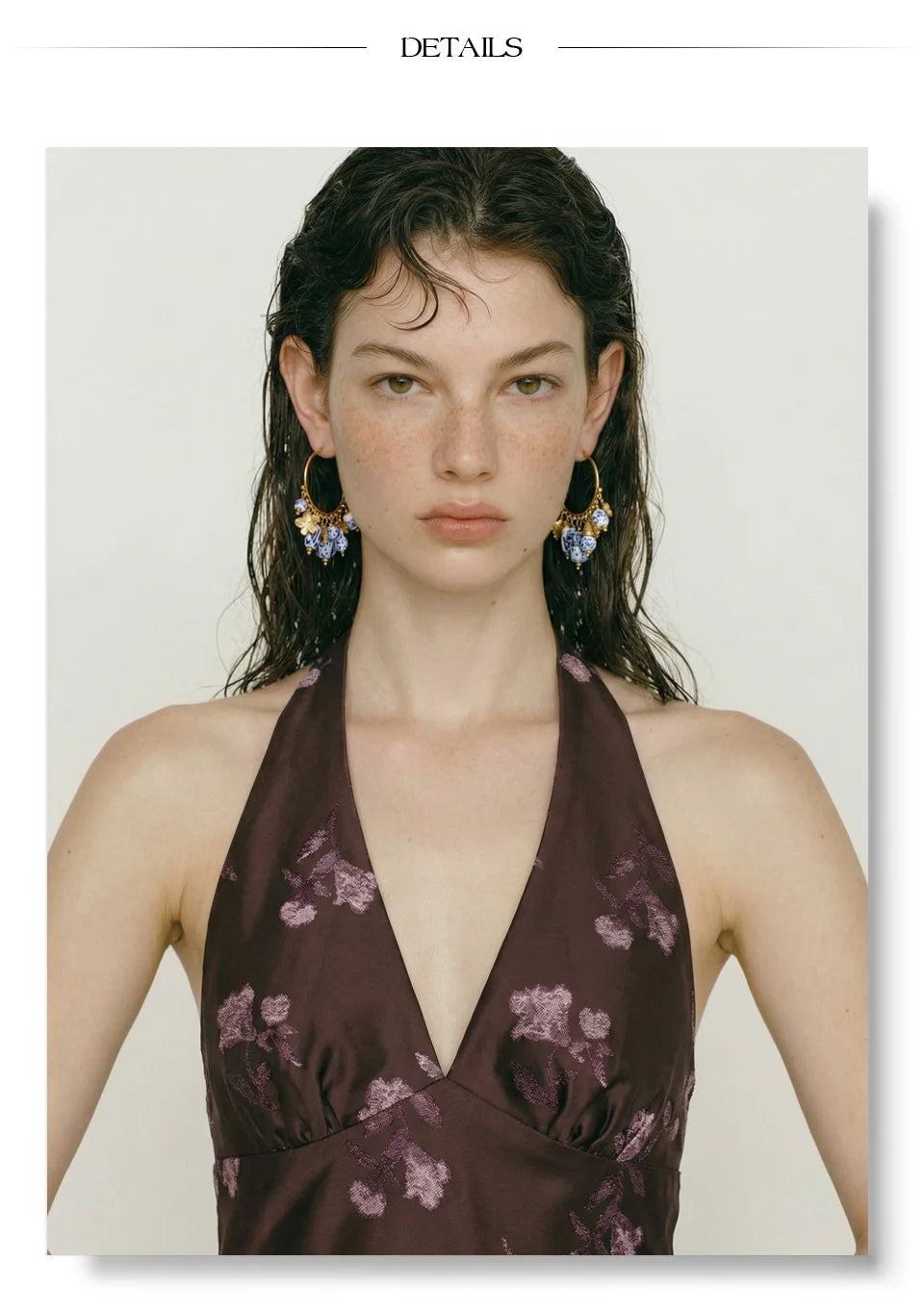 Flower geometric earrings in gold-plated stainless steel.