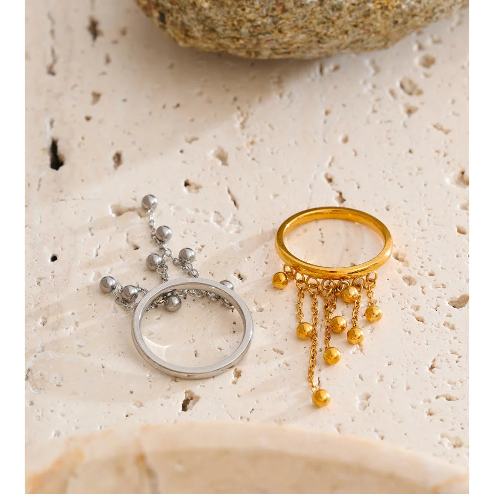 Beaded geometric chain ring in 18K gold-plated stainless steel.