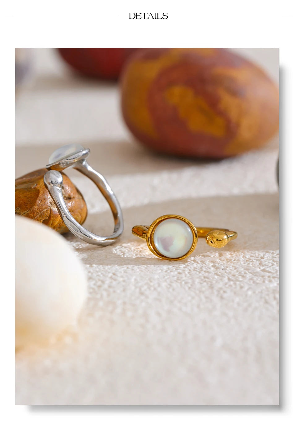 Shell geometric ring in 18K gold-plated stainless steel with shell.