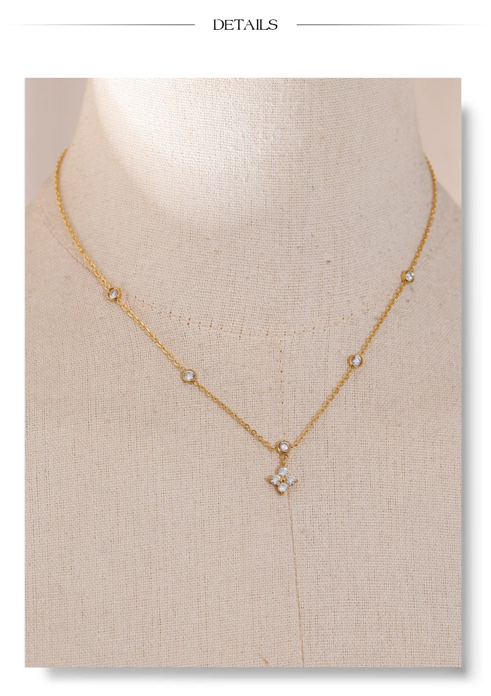 Cubic zirconia flower necklace in gold-plated stainless steel with cubic zirconia.