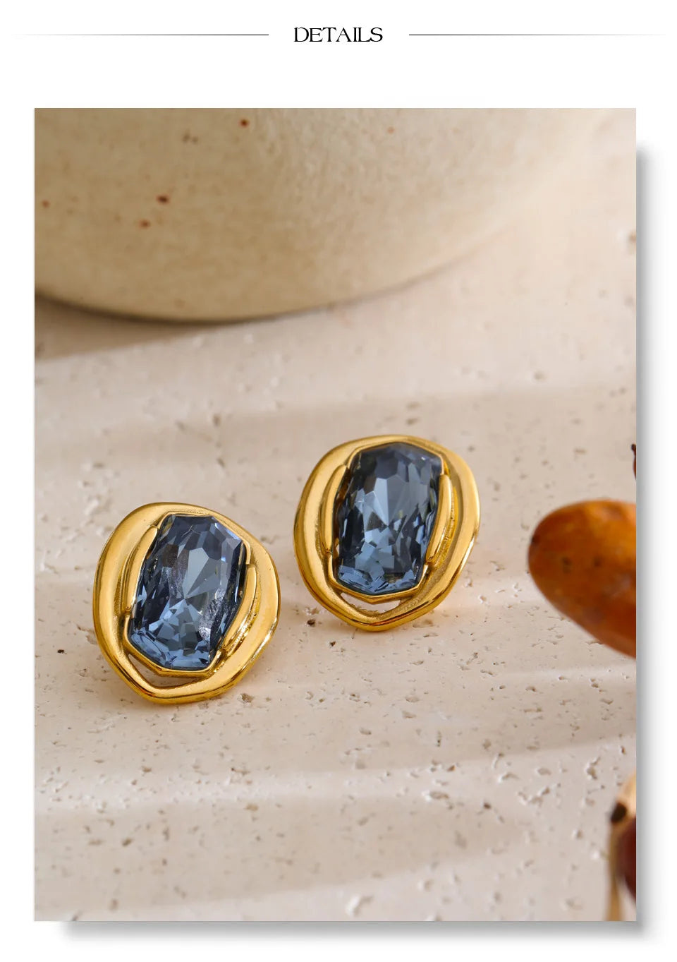 White cubic zirconia geometric earrings in gold-plated stainless steel with cubic zirconia.