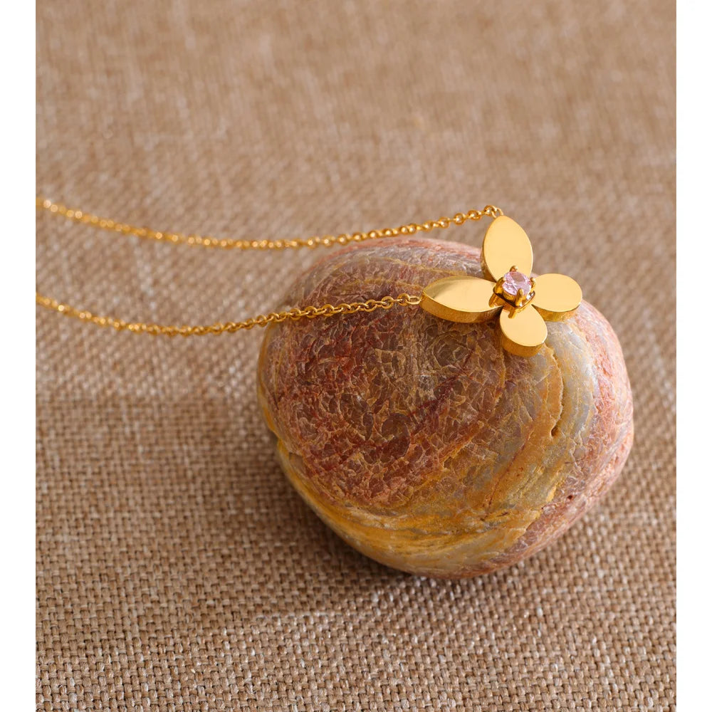 Cubic zirconia butterfly necklace in gold-plated stainless steel with cubic zirconia.