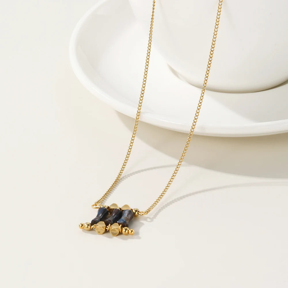 Chain Irregular Acrylic Pendant Necklace — 316L Stainless Steel · PS428