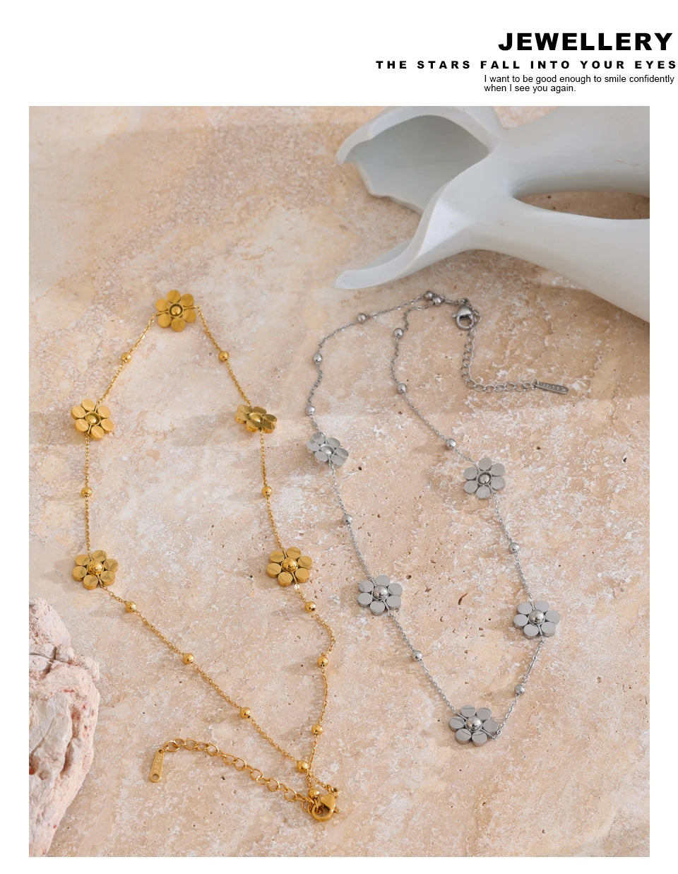 Flower geometric chain necklace in gold-plated stainless steel.