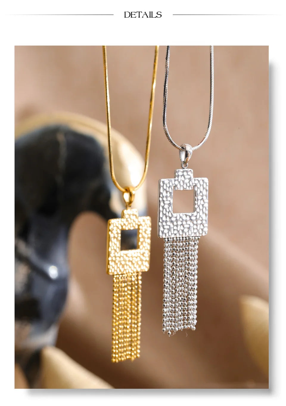 Geometric chain earrings in stainless steel.