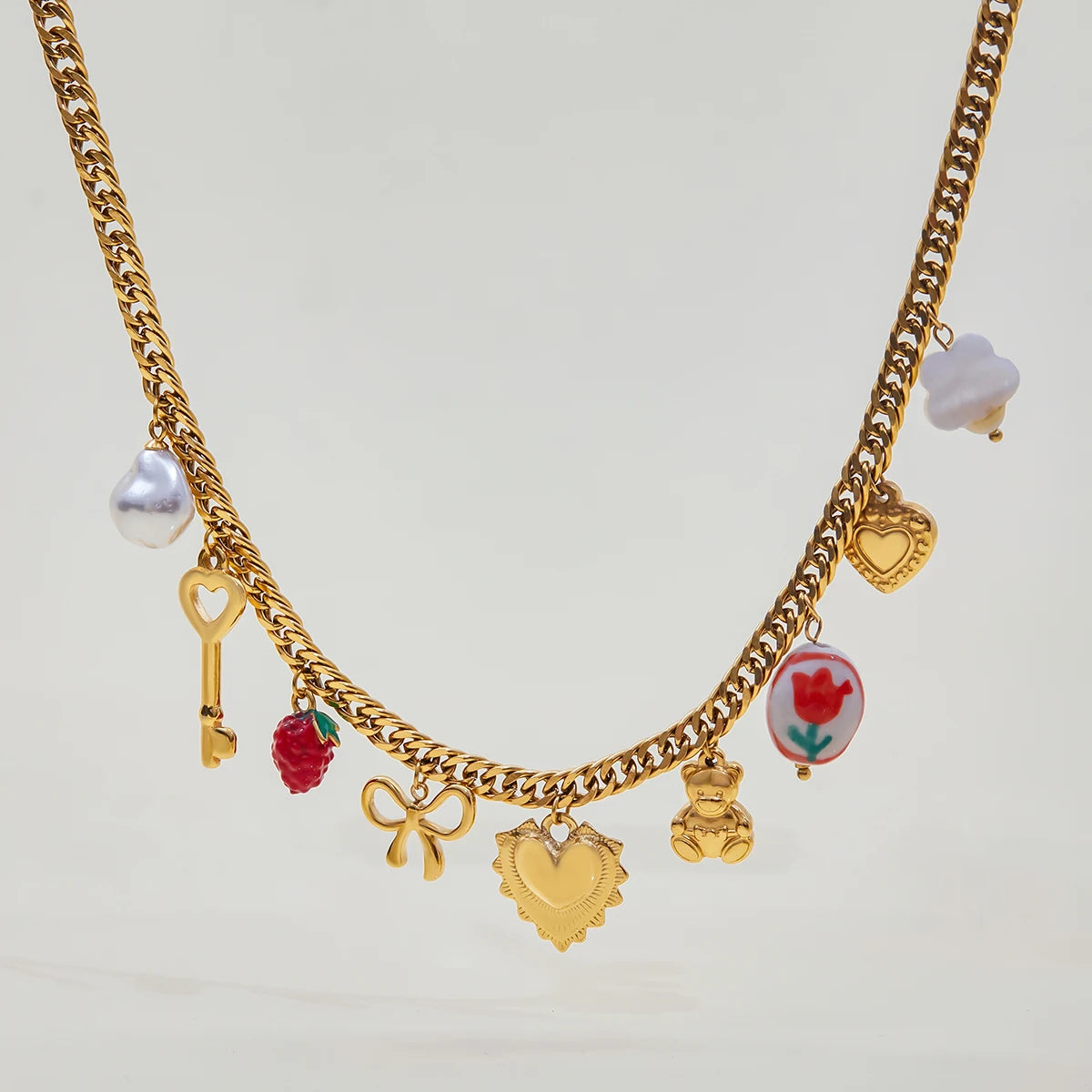 Shell Flower Pendant Necklace — Stainless Steel · PS342