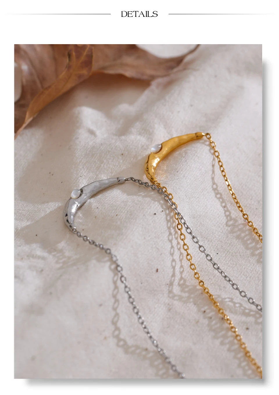Shell moon geometric necklace in gold-plated stainless steel with shell.