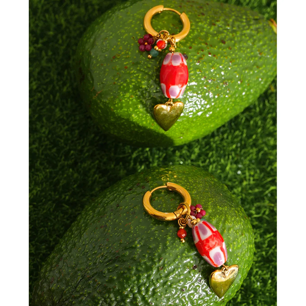 Red heart earrings in gold-plated stainless steel.