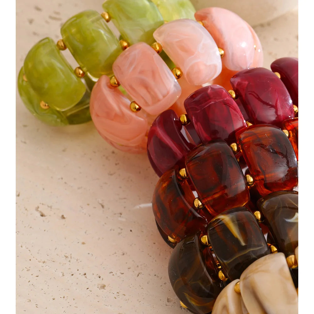 Resin multi-color geometric bracelet in gold-plated stainless steel with resin.