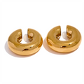 Geometric earrings in gold-plated stainless steel.