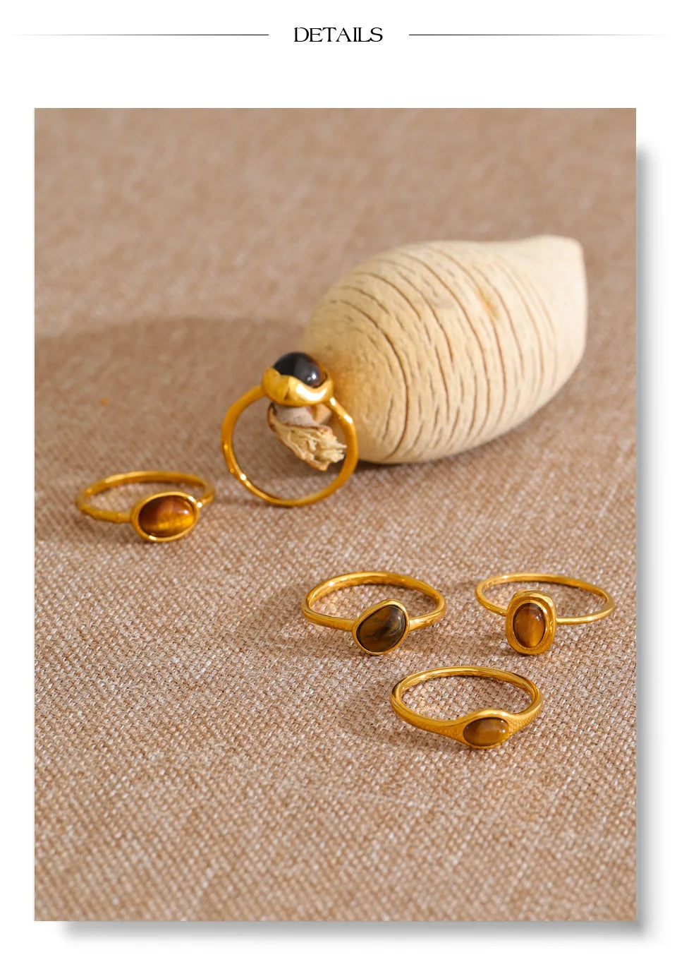 Natural stone geometric ring in 18K gold-plated stainless steel with natural stone.