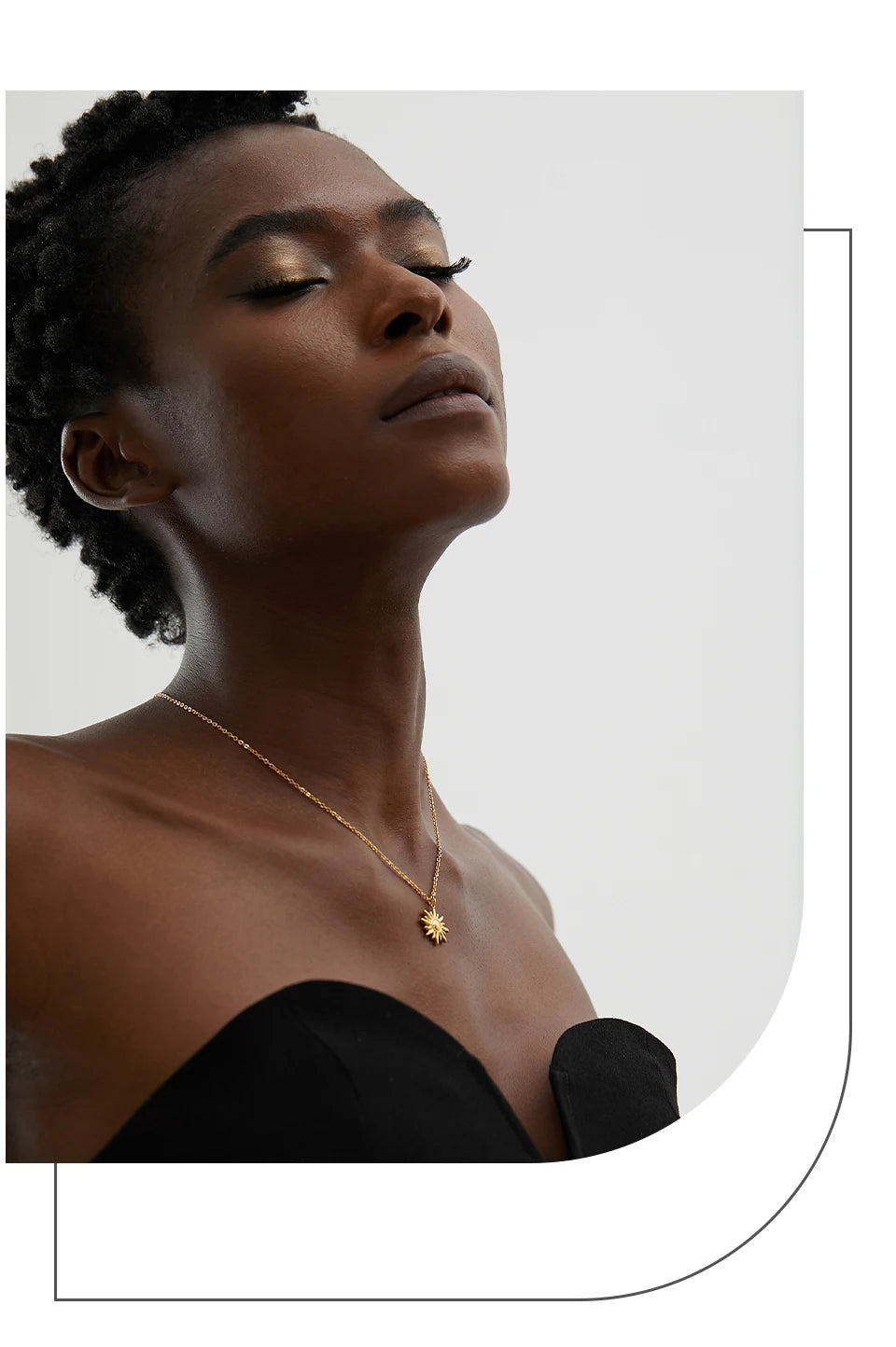 Sun geometric necklace in gold-plated stainless steel.