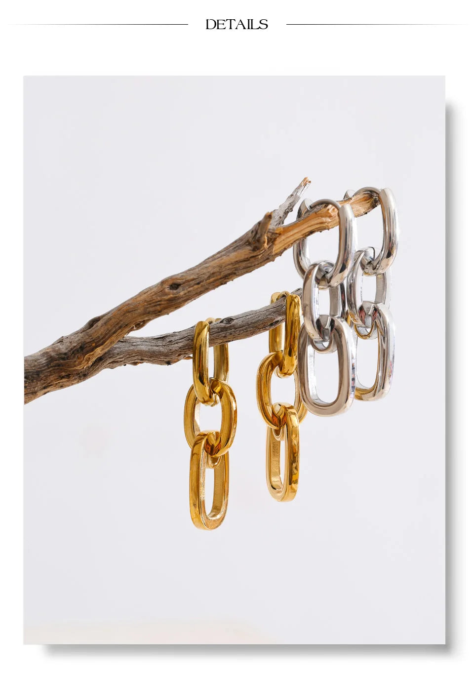 Geometric earrings in gold-plated stainless steel.