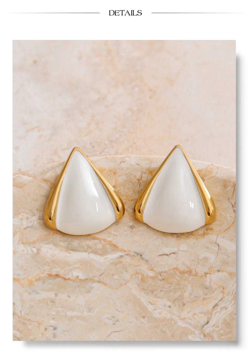 Black pearl geometric earrings in gold-plated stainless steel with pearl.