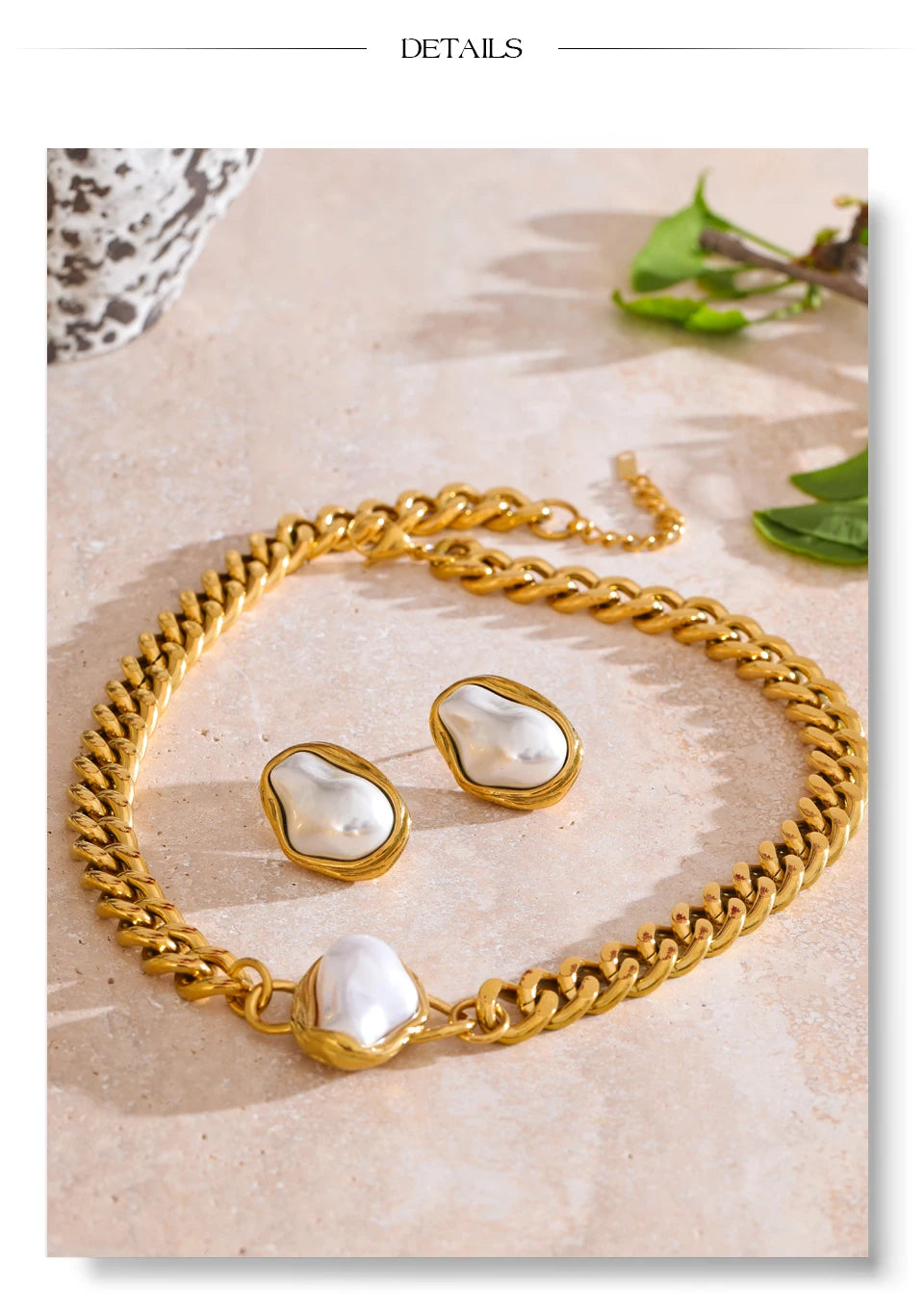 Pearl geometric chain earrings in gold-plated stainless steel with pearl.