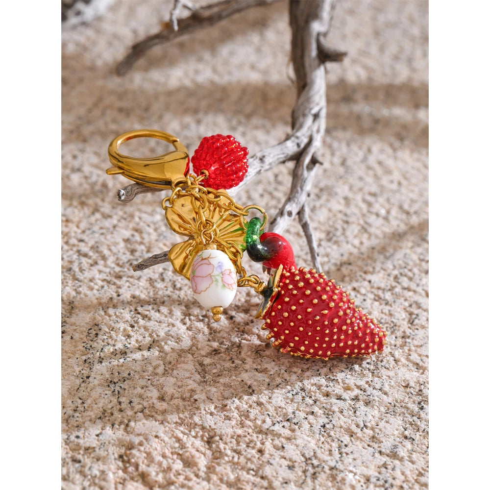 Red resin enamel necklace in gold-plated stainless steel with resin and enamel.