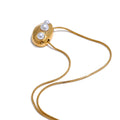 Pearl geometric necklace in gold-plated stainless steel with pearl.