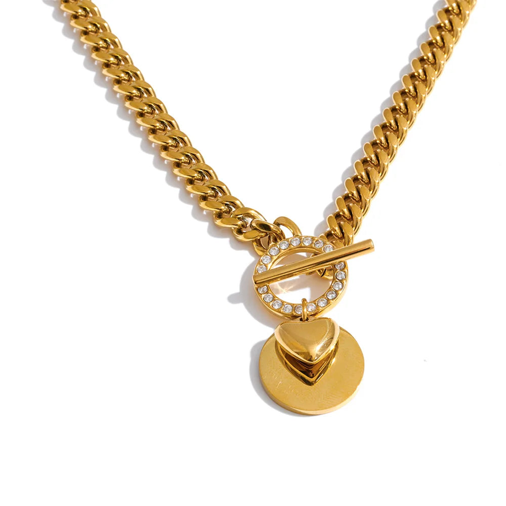 Geometric chain necklace in gold-plated stainless steel.