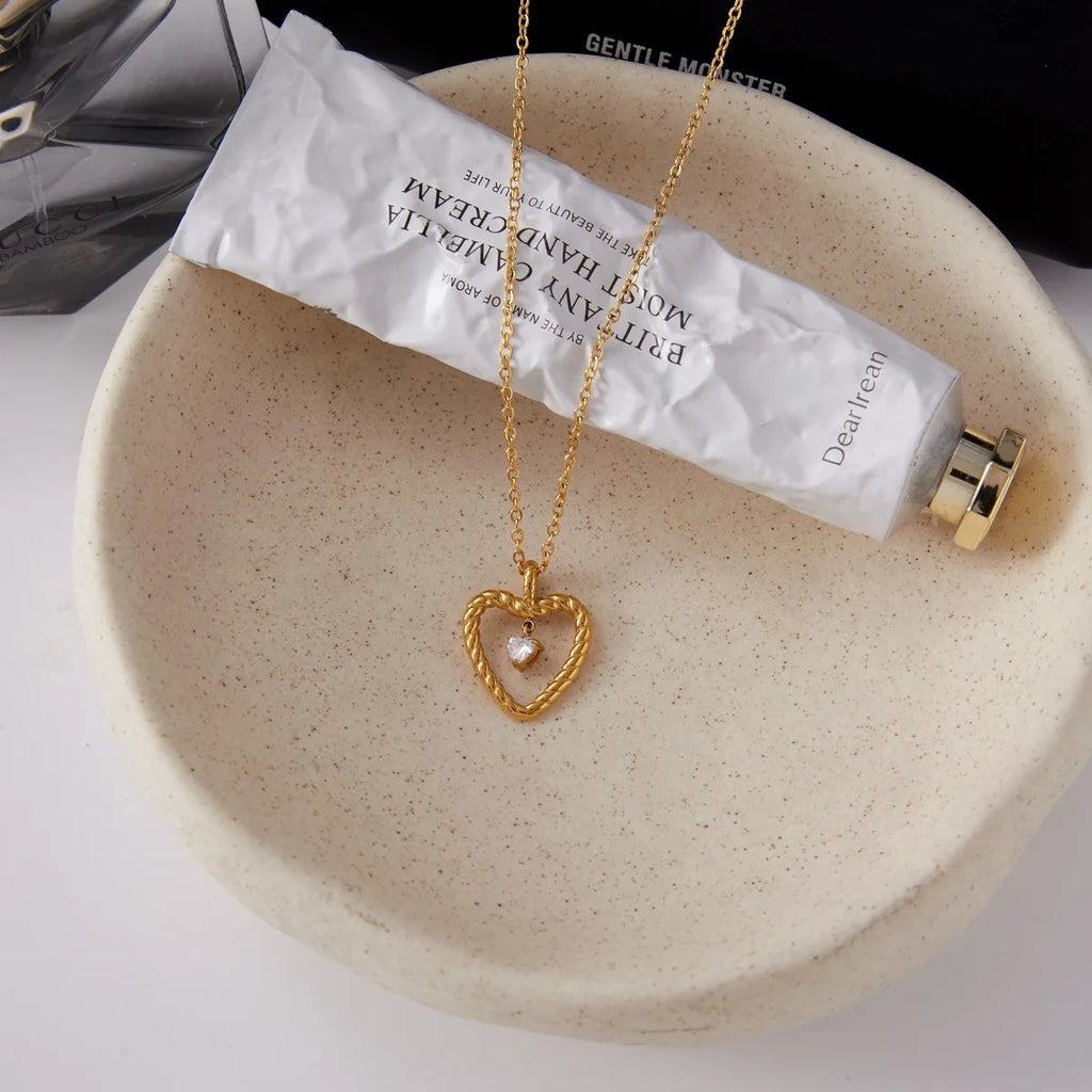 Crystal Heart Pendant Necklace — Stainless Steel · PS149