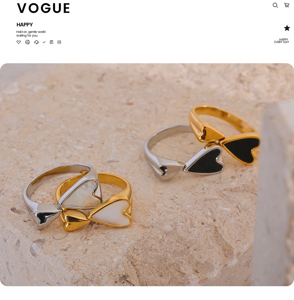 Shell acrylic heart ring in 18K gold-plated stainless steel with shell and acrylic.