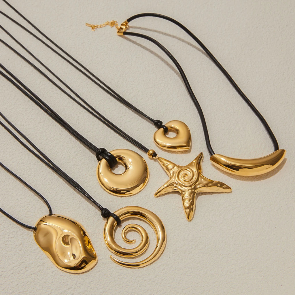 Hammered Pendant Rope Necklace — Stainless Steel · PS312