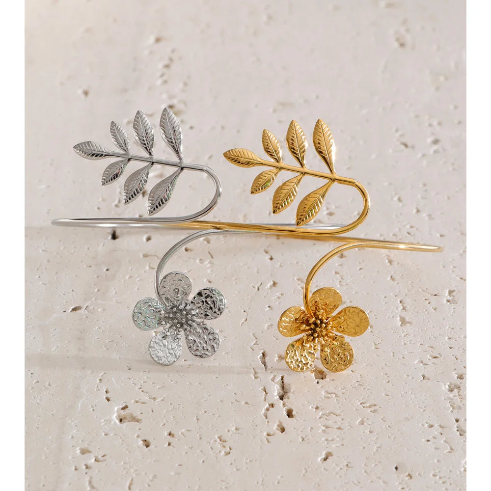Flower Geometric Bracelet — Gold-Plated Stainless Steel · PS1394