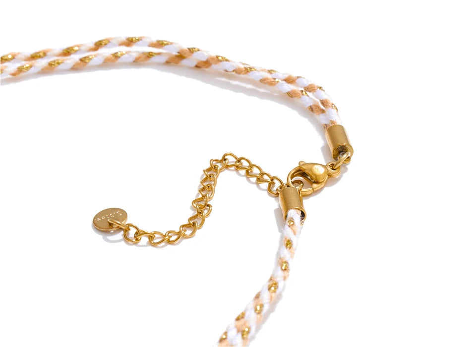 Geometric necklace in gold-plated stainless steel.