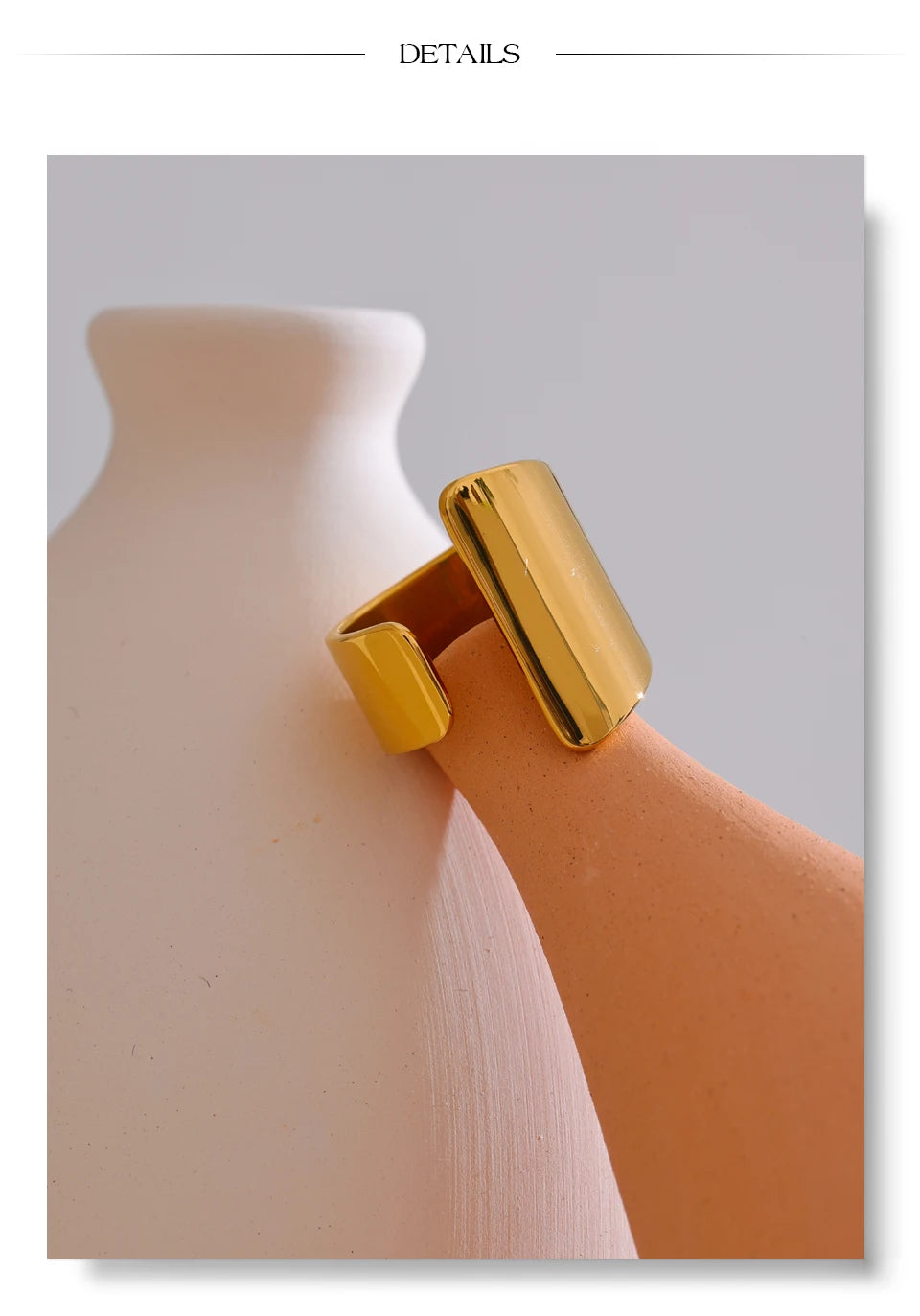 Minimalist geometric ring in 18K gold-plated stainless steel.