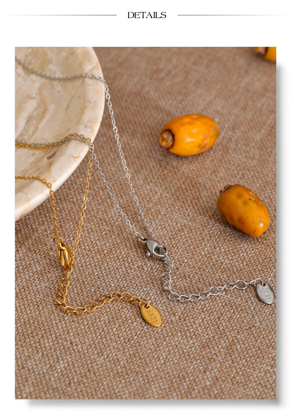 Geometric necklace in gold-plated stainless steel.