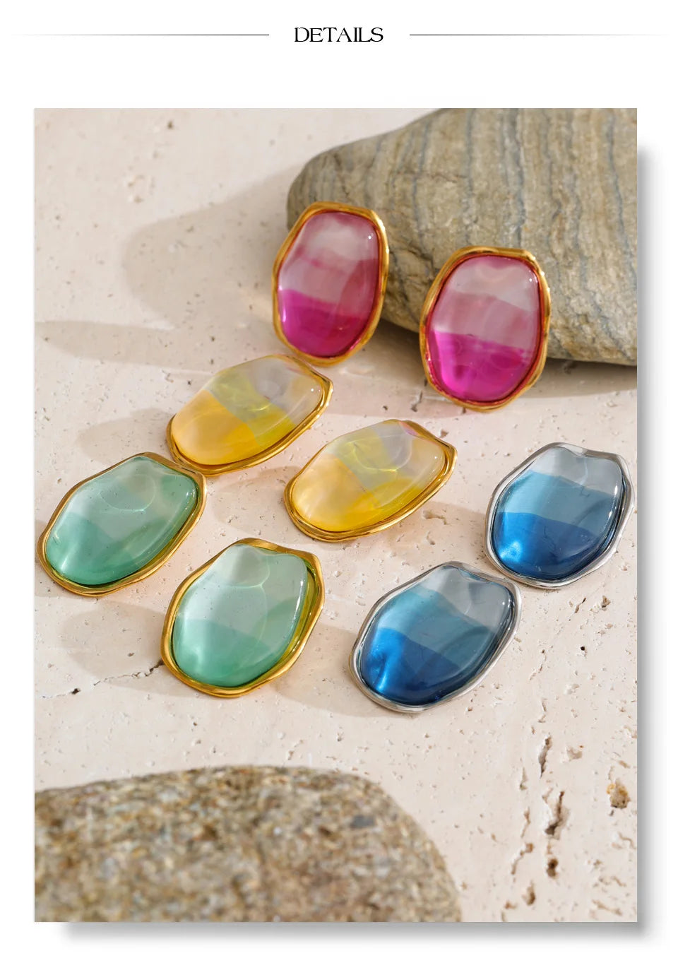 Resin multi-color geometric earrings in gold-plated stainless steel with resin.