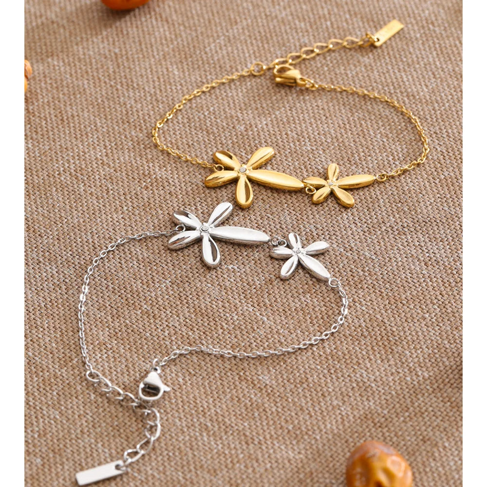 Flower Chain Bracelet — Gold-Plated Stainless Steel · PS1043