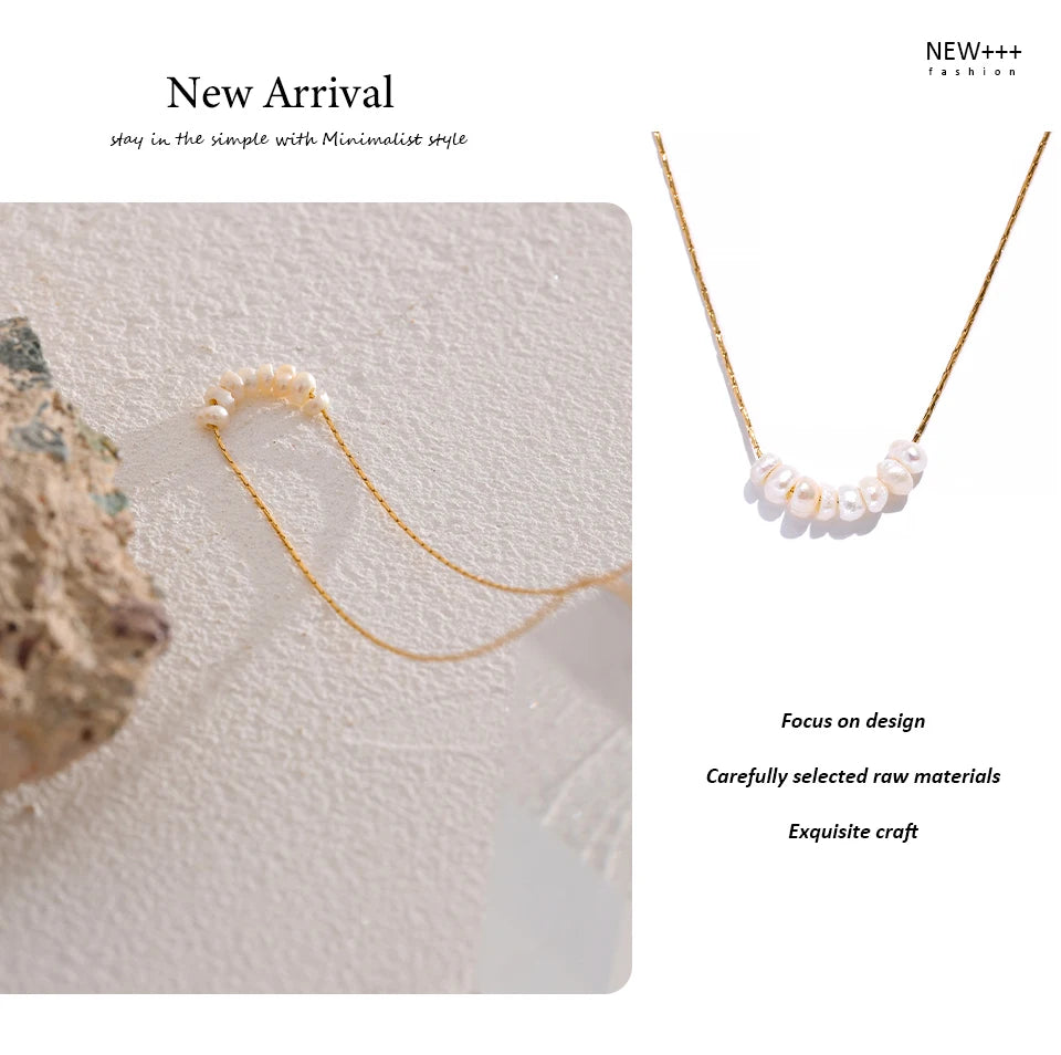 Freshwater pearl geometric necklace in gold-plated stainless steel with freshwater pearl.