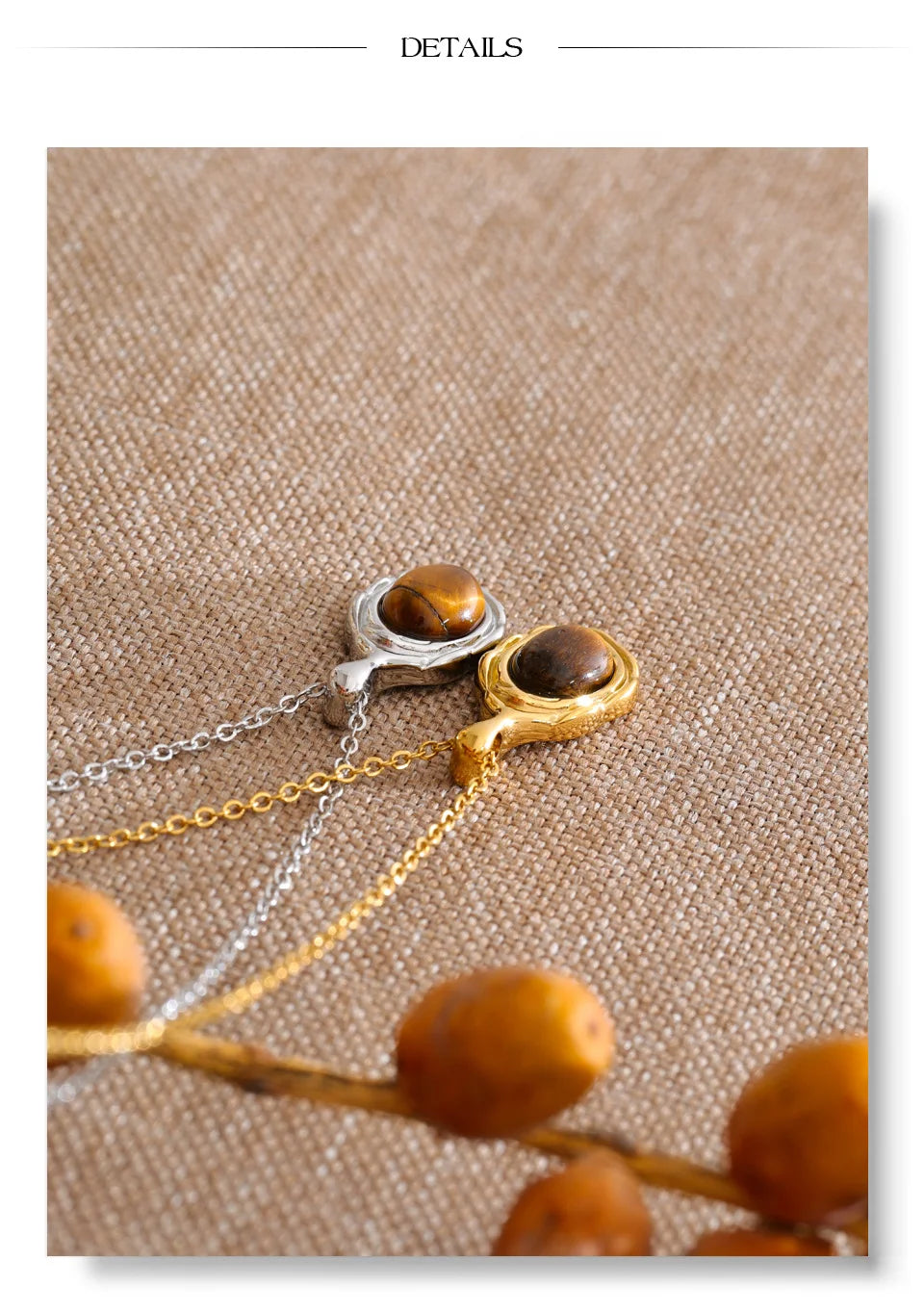 Natural stone geometric necklace in gold-plated stainless steel with natural stone.