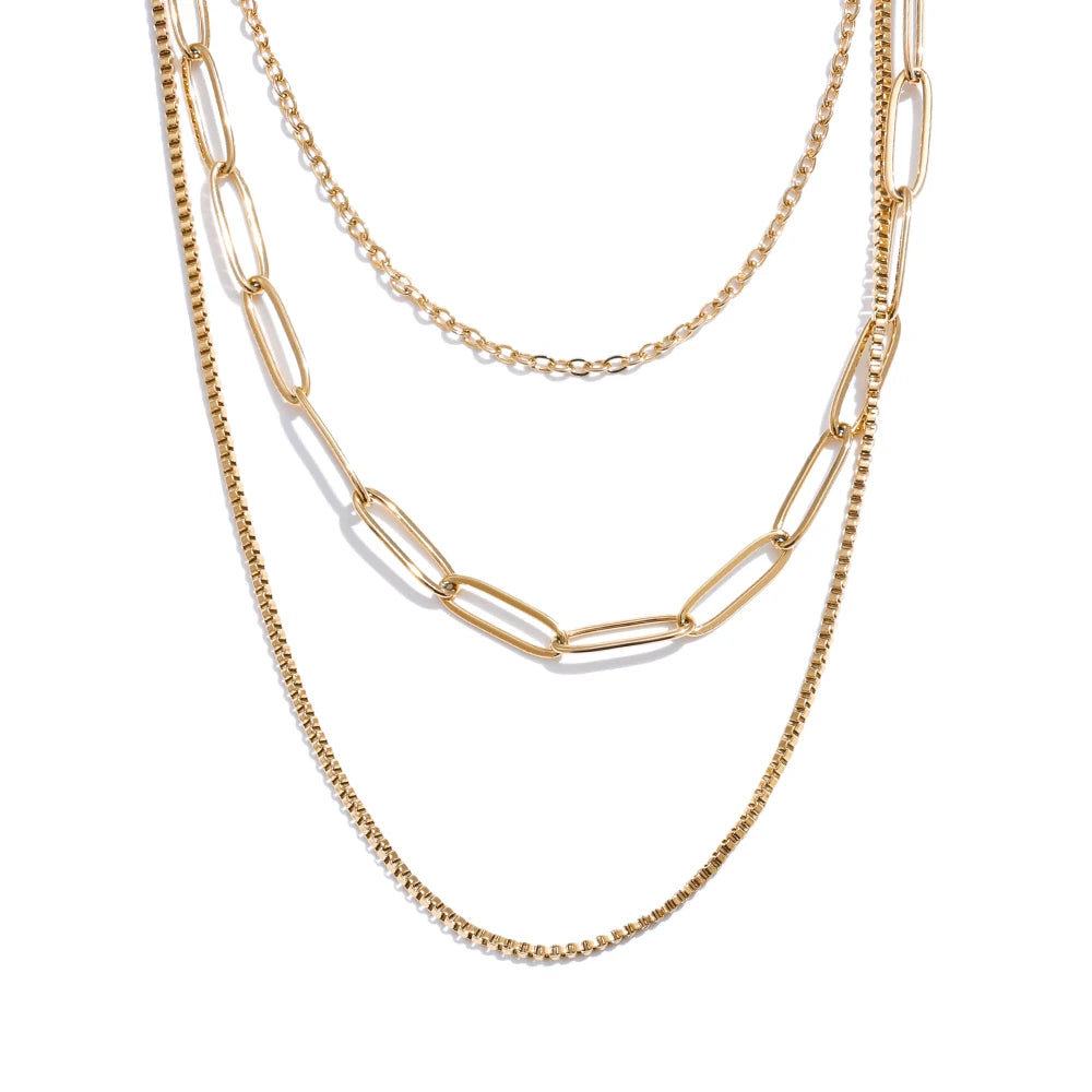 Geometric chain necklace in gold-plated stainless steel.