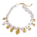 Pearl heart flower necklace in gold-plated stainless steel with pearl.